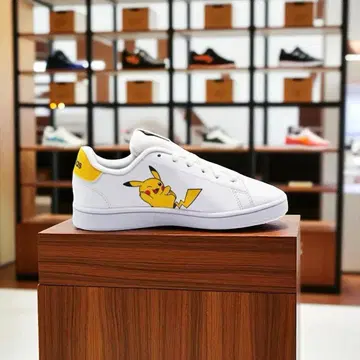 새상품급 포켓몬스터 피카츄 adidas 스니커즈 23.5cm