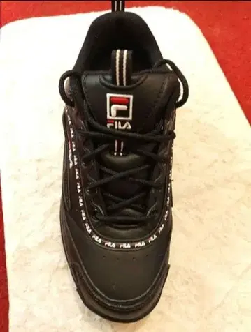FILA 새상품급 스니커즈 블랙 추천 25.5