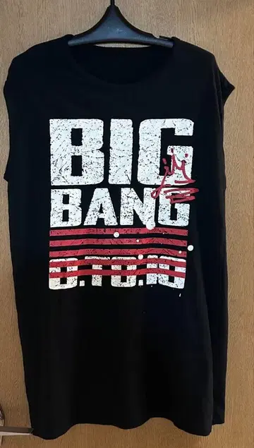 BIGBANG 0.TO.10 슬리브리스 티셔츠
