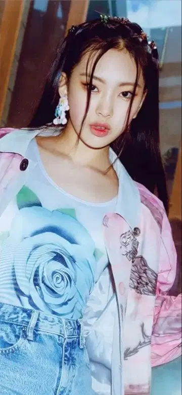 New Jeans 포스터 혜인