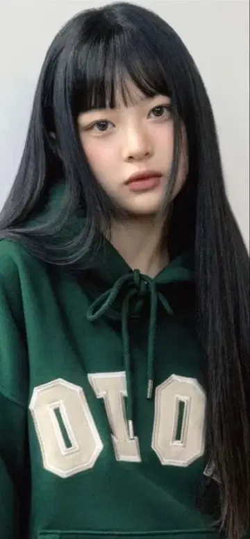 New Jeans 포스터 하니