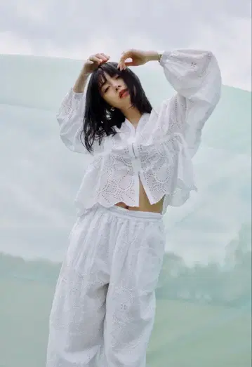 코튼 보일 루핀 시프레 팬츠 이케다 에라이자 착용