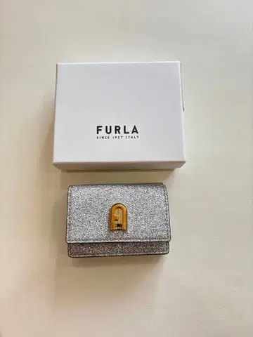 FURLA 실버 글리터 지갑