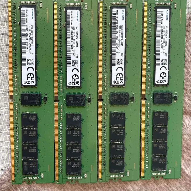 삼성 DDR4 32GB 4개 3200MHz RAM