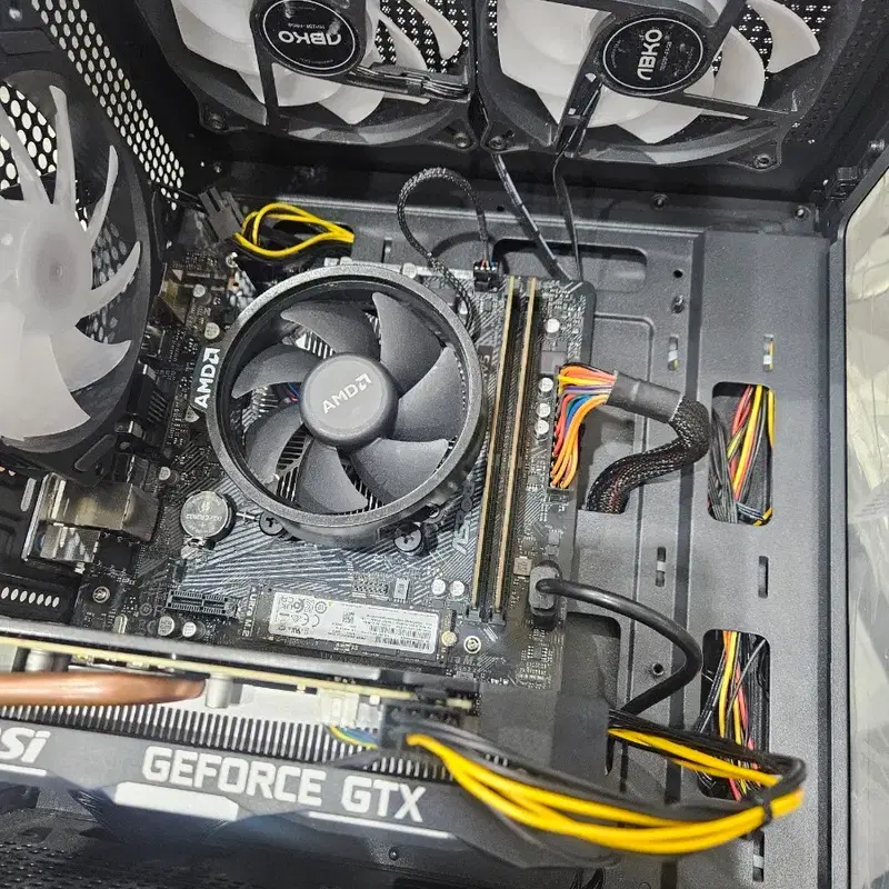AMD 라이젠5 5600X 게이밍 PC(미사용)