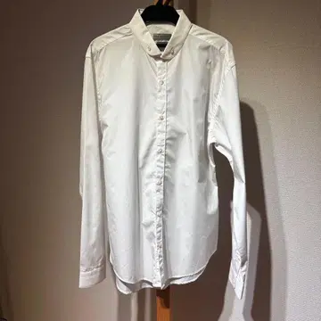 ZARA 와이셔츠 화이트 둥근 카라 버튼 다운 화이트 4395