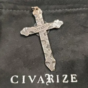 CIVARIZE 크로스 목걸이 탑