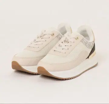 새상품 마이클코어스 TRAINER HATTIE TRAINER 스니커즈
