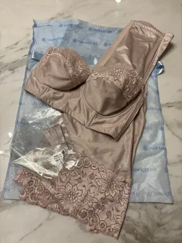 결혼식 마터니티 이너 카츠라 유미