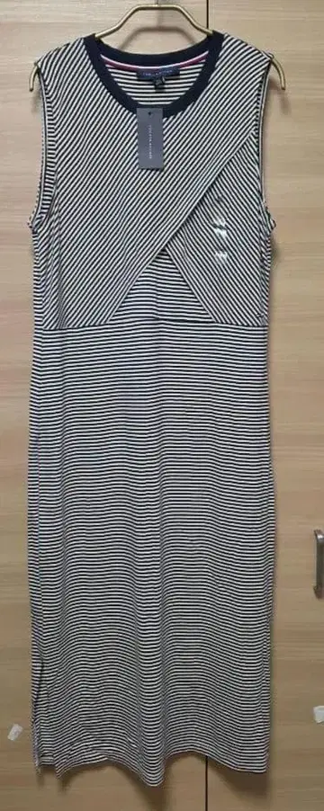 [ 새상품 ] TOMMY HILFIGER 보더 슬리브리스 롱 원피스