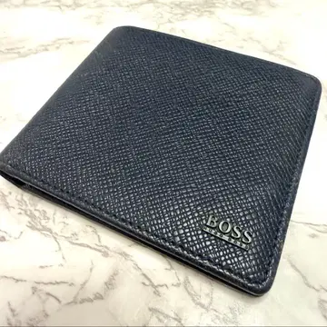 BOSS HUGOBOSS 그레인 카우 가죽 사용 이단 접이식 지갑