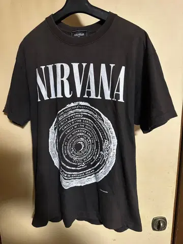 NIRVANA halfman USA 닐바나 T셔츠