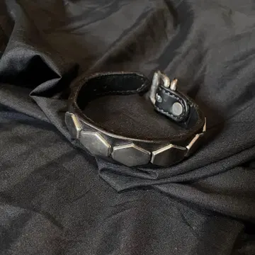 헥사곤 육각 찡 장식 studs Leather punk rock y2k