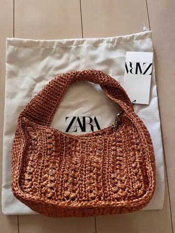 ZARA 글리터 혼방 뜨개질 백