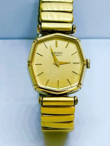 SEIKO 여성용 손목시계