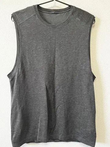 lulu lemon 탱크탑 S 사이즈