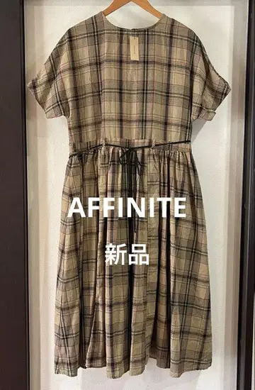 [ 새상품 ] AFFINITE 아피니테 코튼 체크 절개 원피스