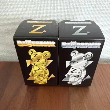장근석 베어브릭 2체 세트