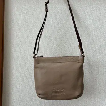 Dakota 가죽 숄더백 오크