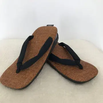 [저널 스탠다드 별주] 고에몬 셋타 M 샌들