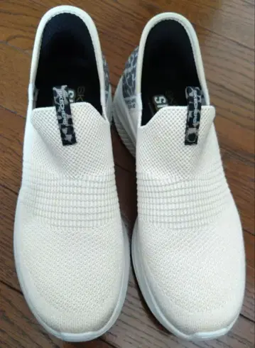 스케쳐스 슬립인즈 울트라 플렉스 25cm