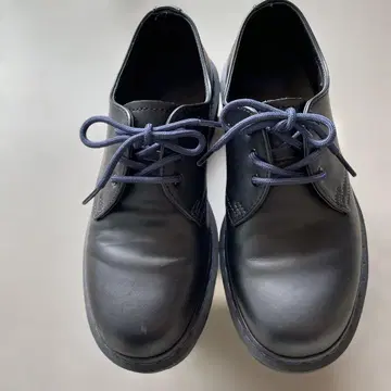 Dr. Martens 3홀 슈즈 블랙