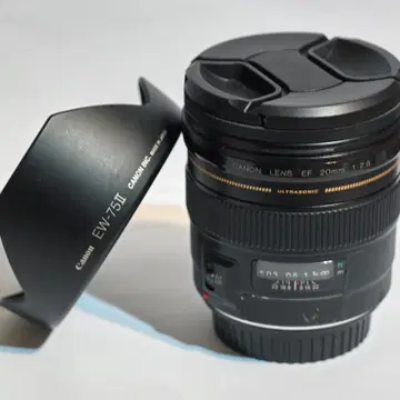 캐논 EF 20mm 1:2.8 렌즈 EW-75II 렌즈후드 포함 | 브랜드 중고거래