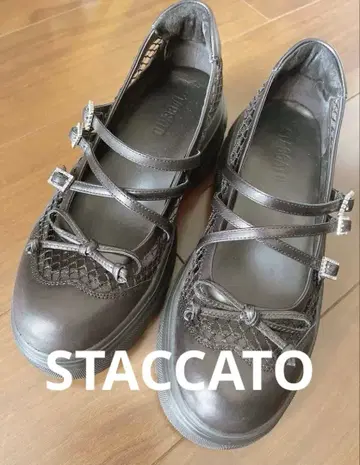 STACCATO 스트랩 통굽 로퍼 블랙 천연 가죽 새상품급