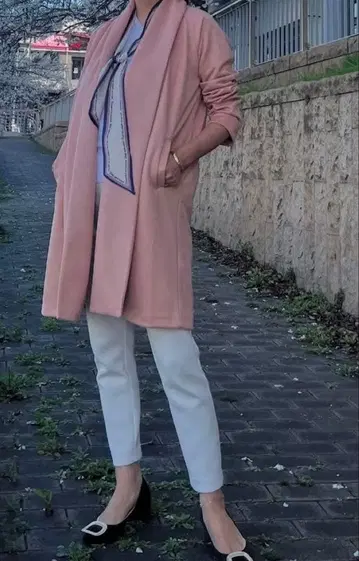 미사용 새상품 베아트리스 스웨이드 느낌 노카라 코트 핑크