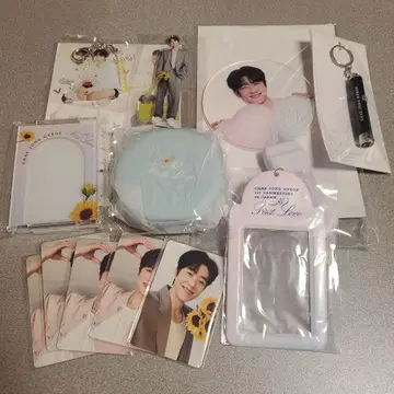 채종협 팬미팅 first love 굿즈 세트