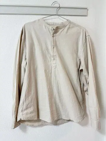 ZARA 헨리넥 긴팔 셔츠 베이지 가격 인하 중
