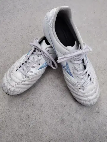 MIZUNO 축구화
