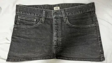 L.G.B. 블랙 데님 스커트