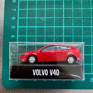 VOLVO V40 미니카 레드