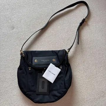 [컨디션 최상] MARC JACOBS 숄더백 블랙