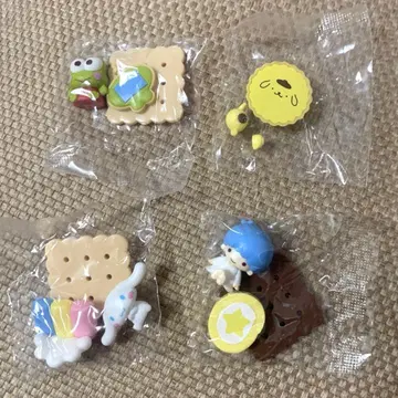 시크릿 포함 산리오 초코 서프 미니어처 비스킷 피규어 4종