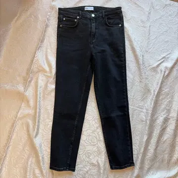 ZARA 스키니 데님 블랙 EUR40