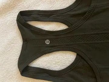 lululemon 탱크탑 카키