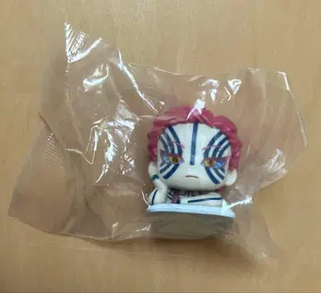 귀멸의 칼날 오넴탄 10형 아카자 가챠 피규어