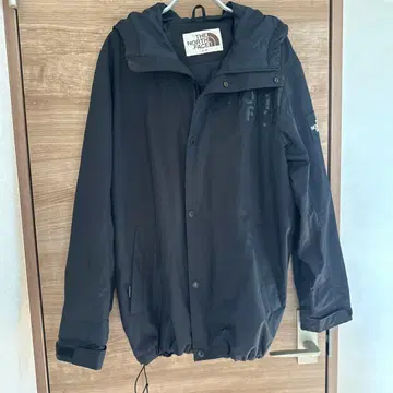 THE NORTH FACE 마운틴 파카 블랙