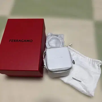 페라가모 가죽 숄더백 미니