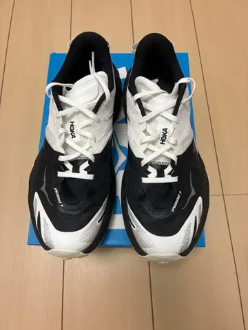 기간 한정 가격 인하 호카 스피드고트 7 남성용 27.5cm