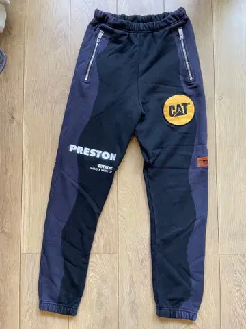 HERON PRESTON x CAT 맨투맨 조거 팬츠 XXS