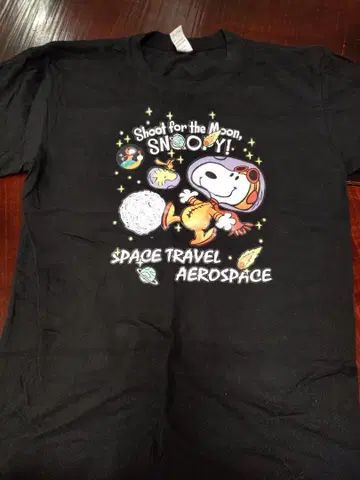 SNOOPY 스누피 T셔츠 우주 패턴 블랙