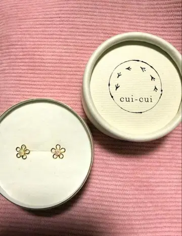 cui-cui 큐이큐이 꽃 모티브 귀걸이