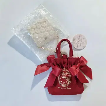 메종 드 플뢰르 키티 키링 산리오 [배송비 포함 익명 배송]