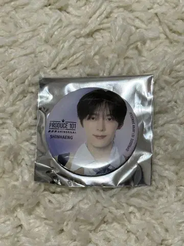 오신헨 일프 신세계 파이널 럭키드로우 캔뱃지