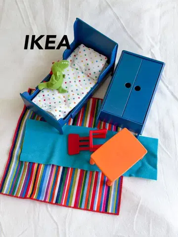 IKEA 인형의 집용 가구 세트 침대 옷장 의자 테이블