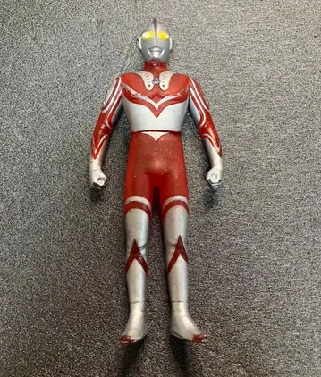 반다이 BANDAI 울트라맨 조피 클리어 레드 라메 2000 각인