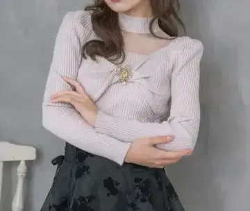 couture BY ROJITA 시어 데콜테 트위스트 리본 니트